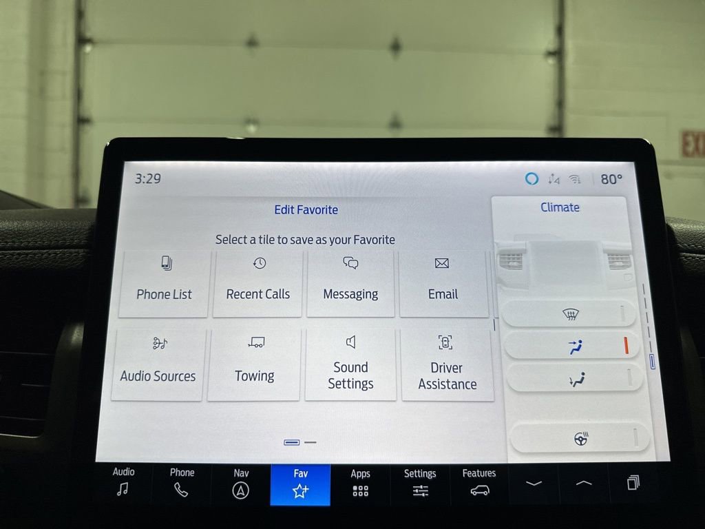 Used 2024 Ford Expedition XLT image 28