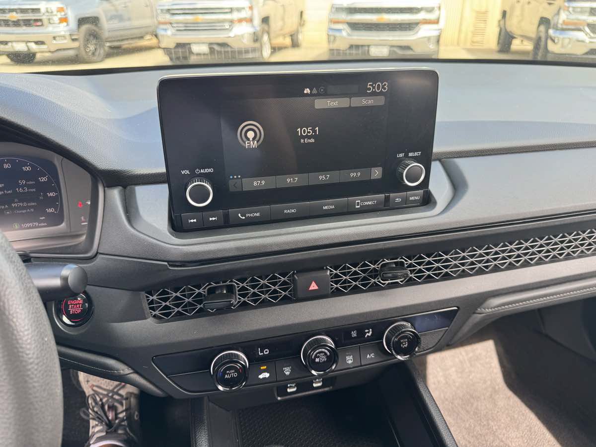 Used 2023 Honda Accord LX image 25