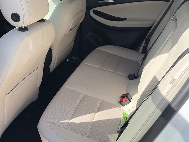 Used 2020 Buick Encore GX Essence image 13