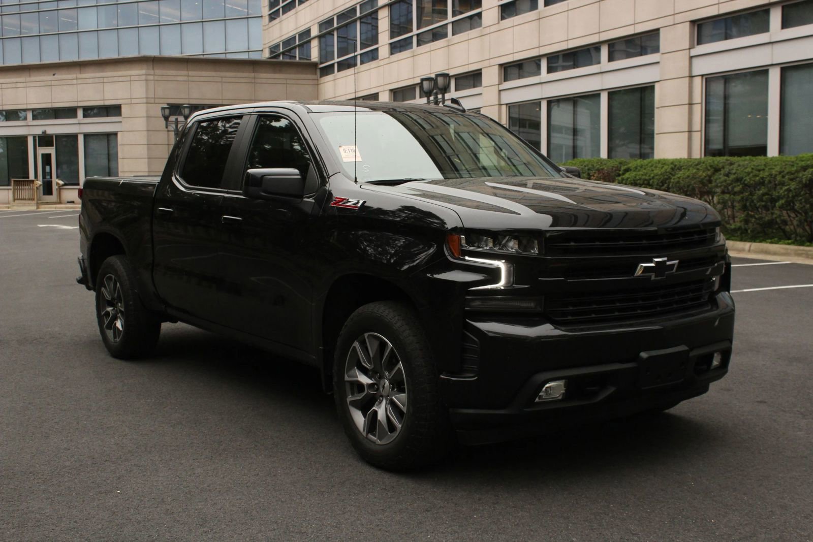 Used 2022 Chevrolet Silverado 1500 RST w/ Z71 Off-Road Package AWD/4WD image 1