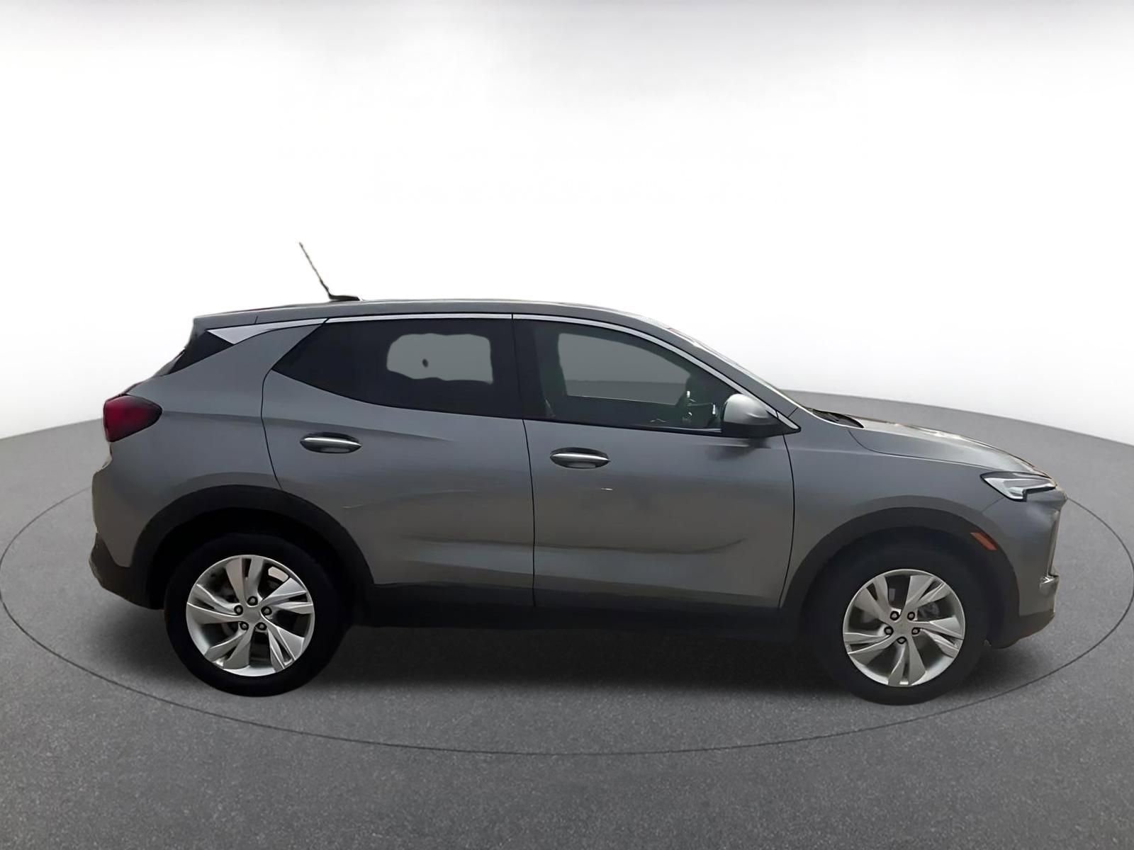Used 2025 Buick Encore GX Preferred FWD image 16