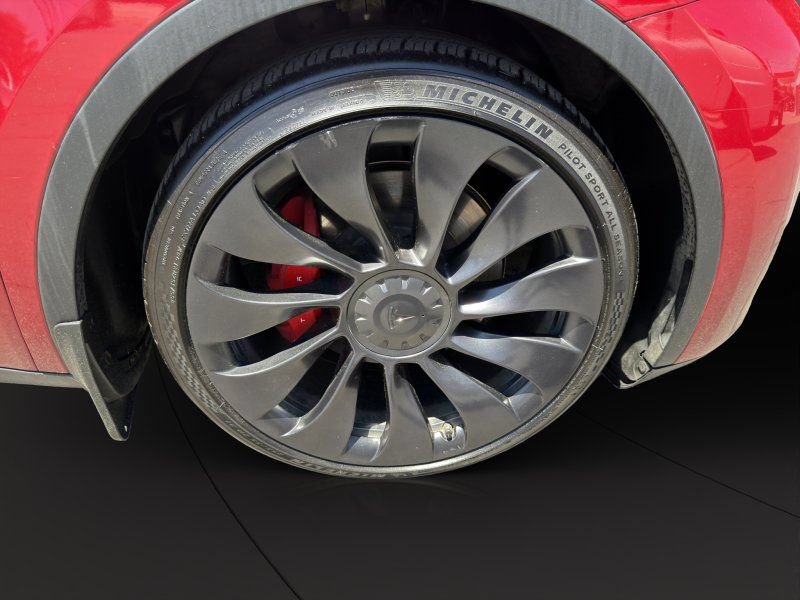 Used 2023 Tesla Model Y Performance AWD/4WD image 24