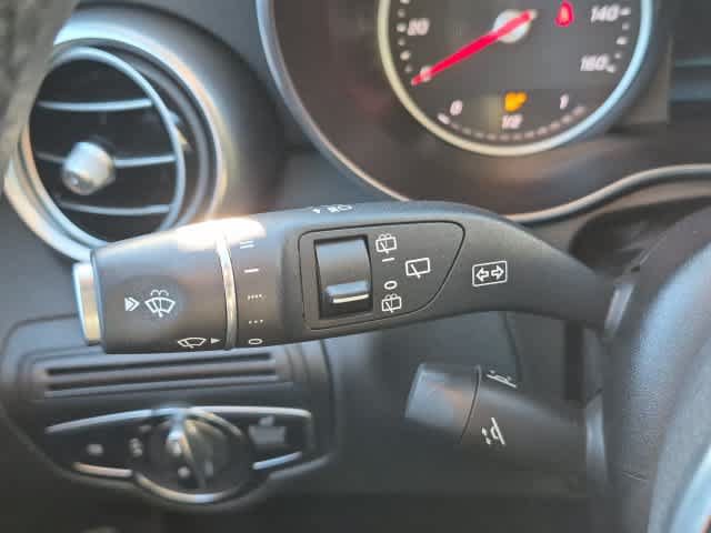Used 2020 Mercedes-Benz GLC 300 image 24