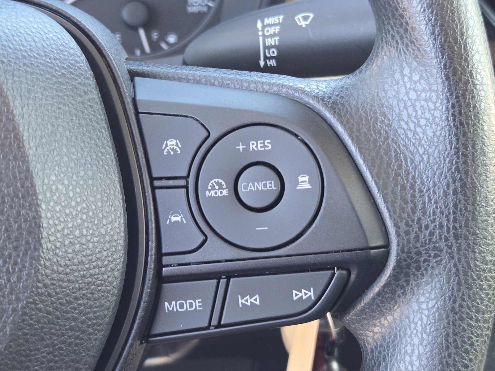 Used 2023 Toyota Corolla LE image 22