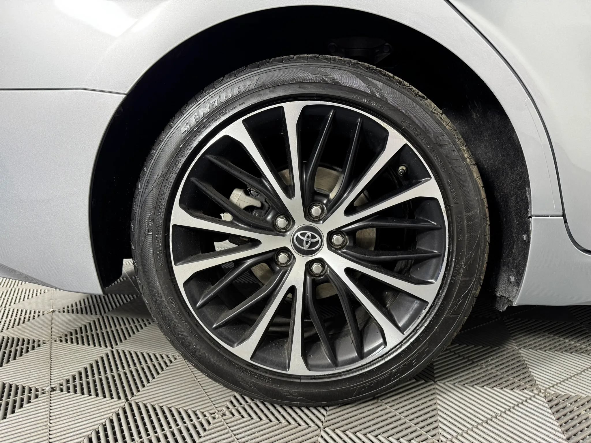 Used 2019 Toyota Camry SE w/ Convenience Package FWD image 44