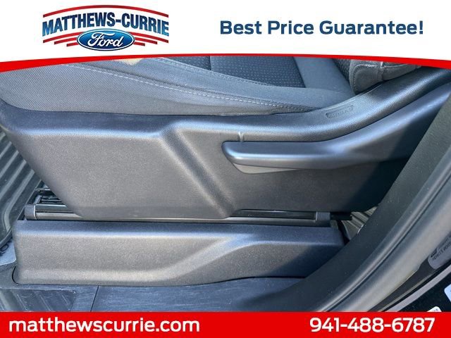 Used 2023 Chevrolet Silverado 2500 Custom w/ Custom Value Package image 10