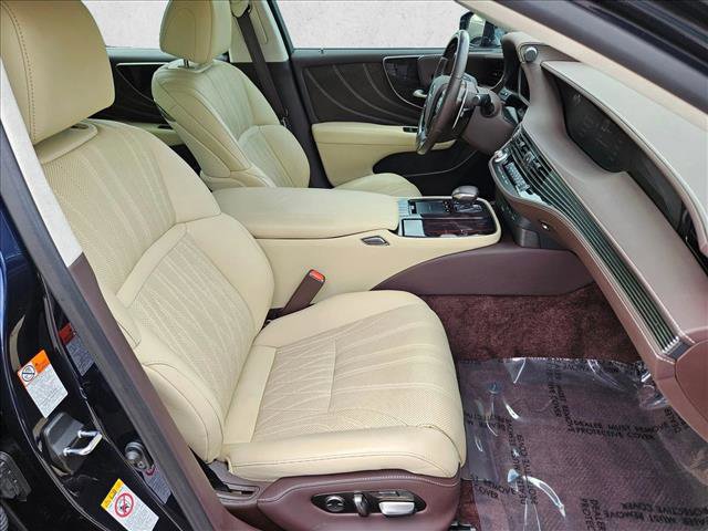 Used 2018 Lexus LS 500 w/ Luxury Package RWD image 22