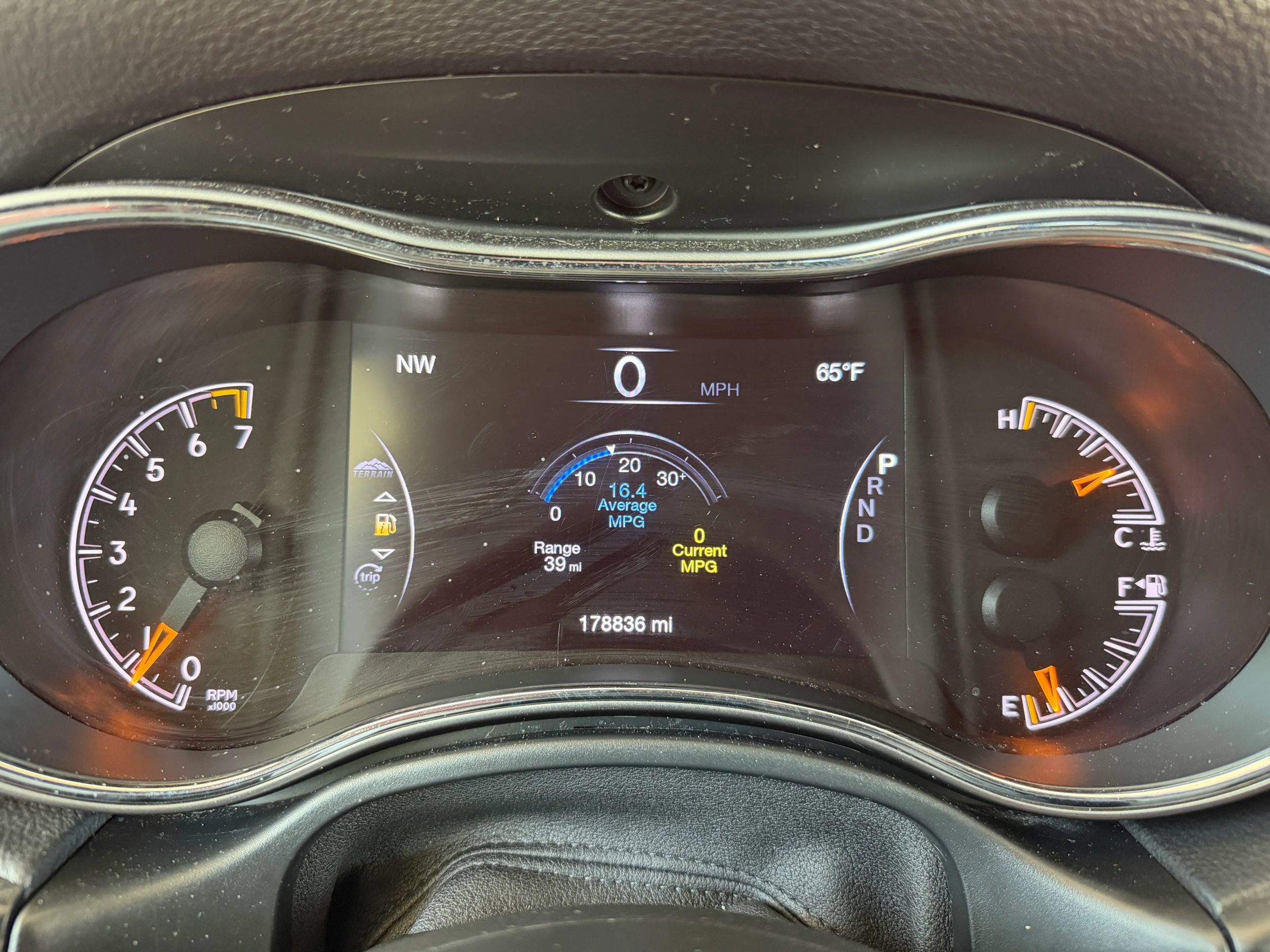 Used 2019 Jeep Grand Cherokee Laredo AWD/4WD image 14