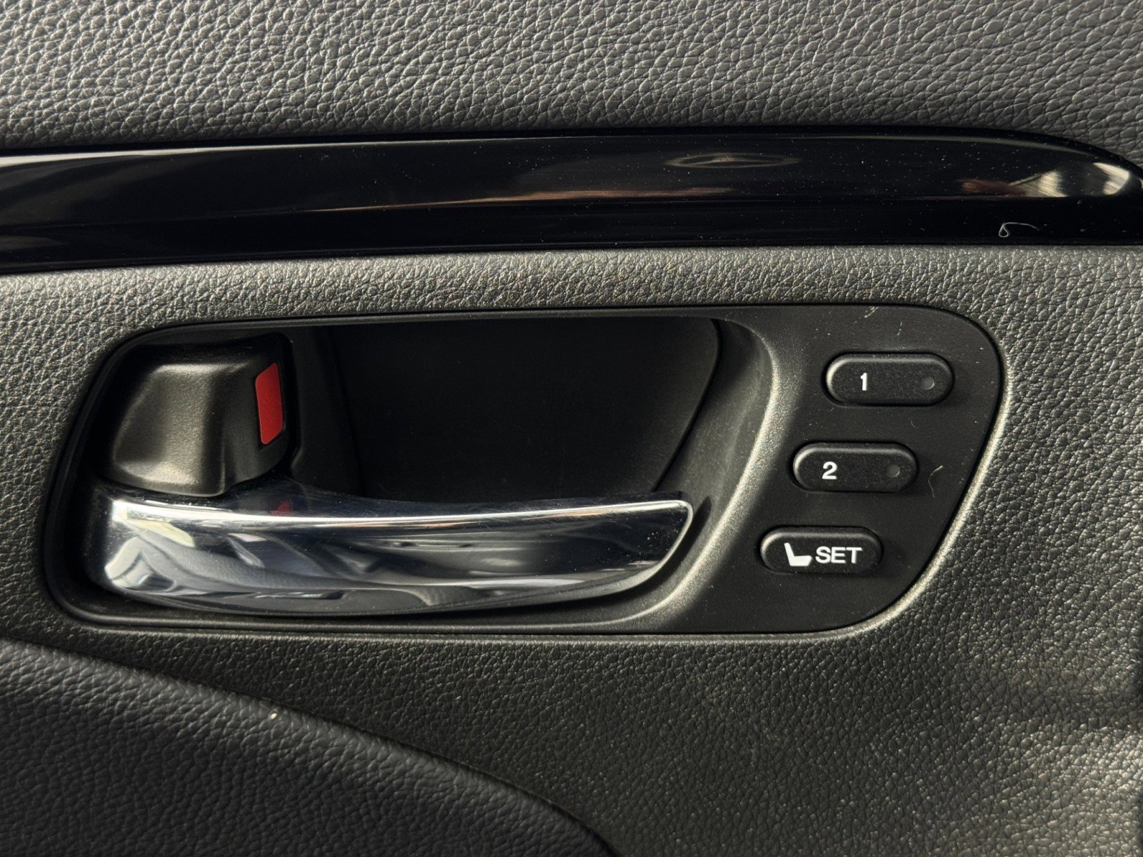 Used 2020 Honda Pilot Touring image 14