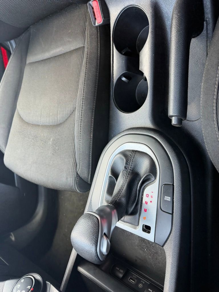 Used 2020 Kia Forte LXS FWD image 20