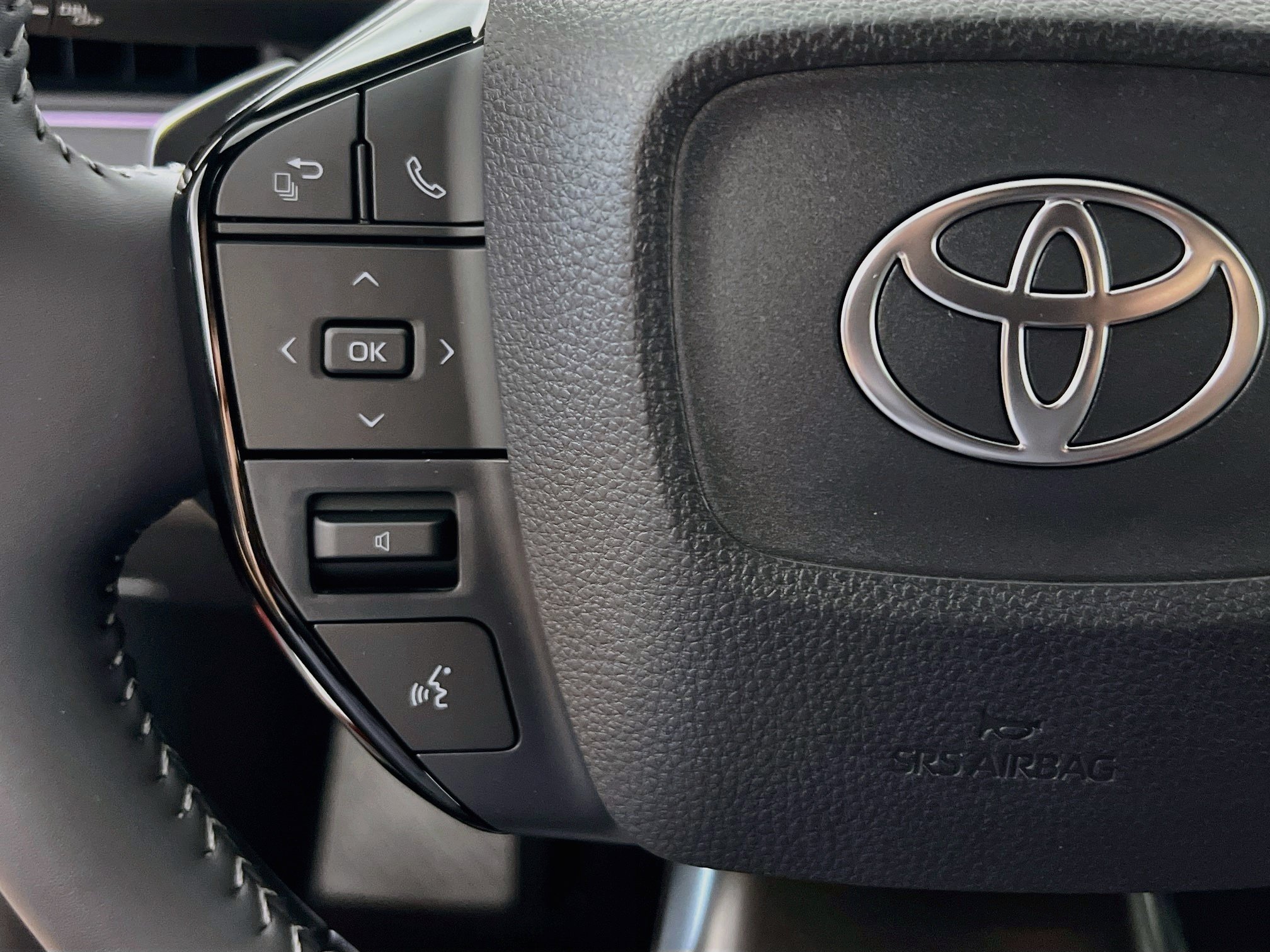 New 2026 Toyota C-HR AWD/4WD image 18