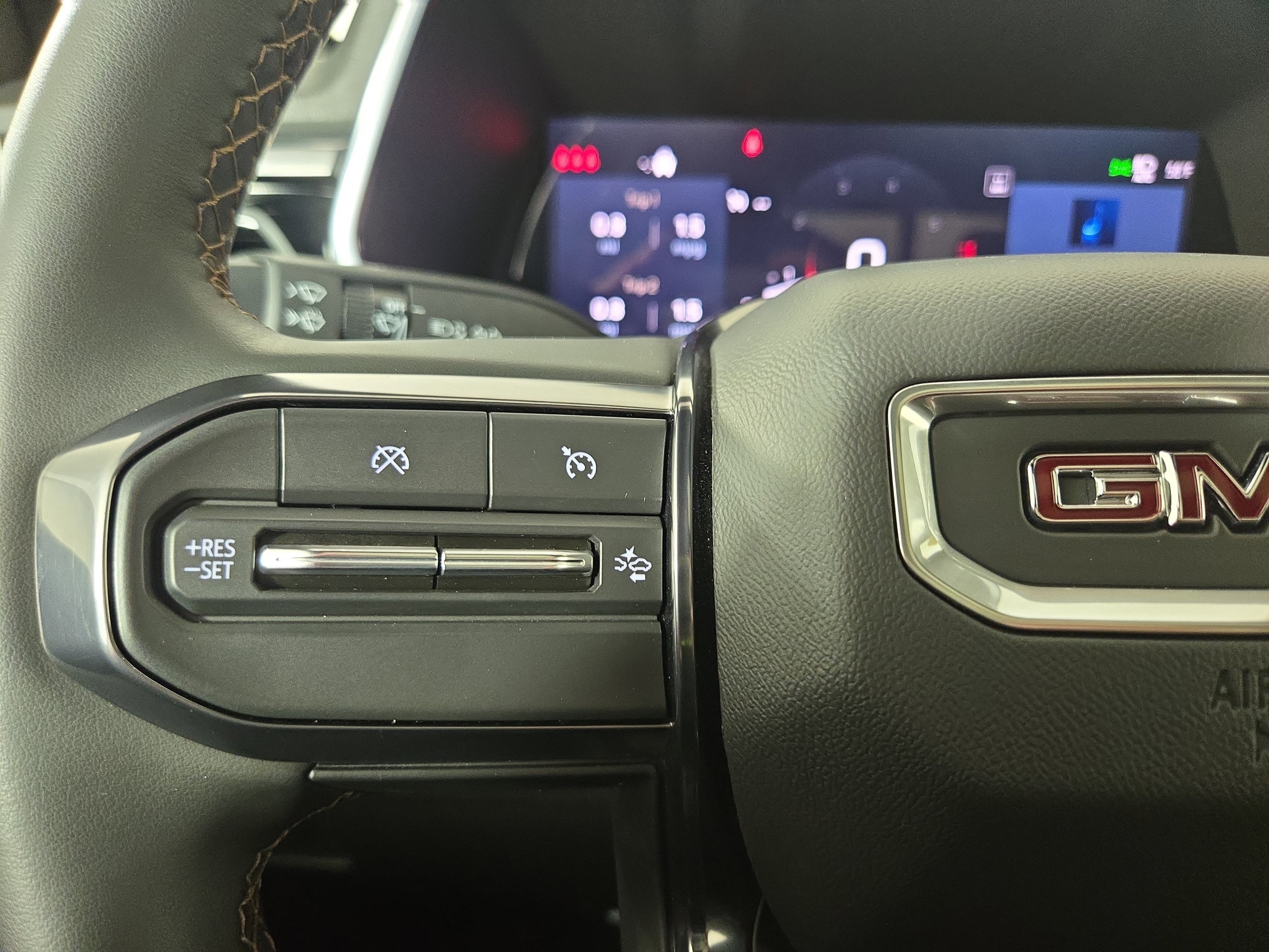 Certified 2024 GMC Canyon AT4 w/ Canyon Safety Plus Package image 15