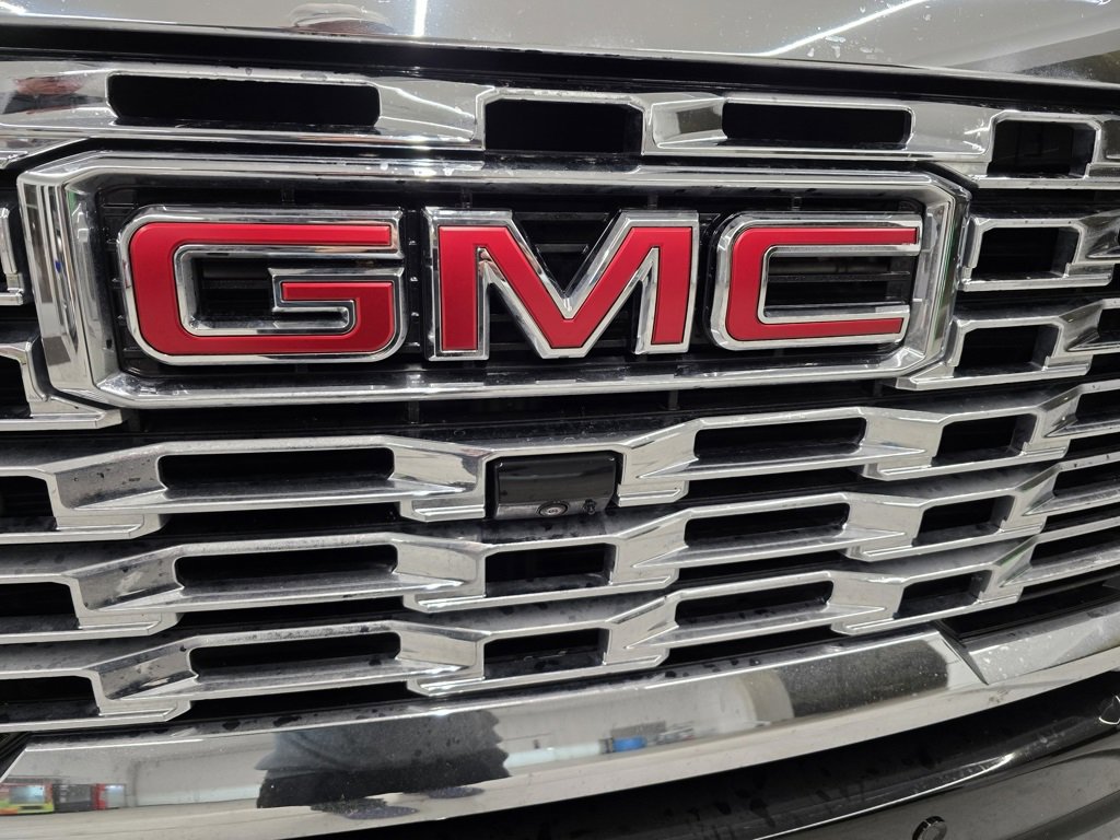 Used 2024 GMC Sierra 2500 Denali w/ Denali Reserve Package image 12
