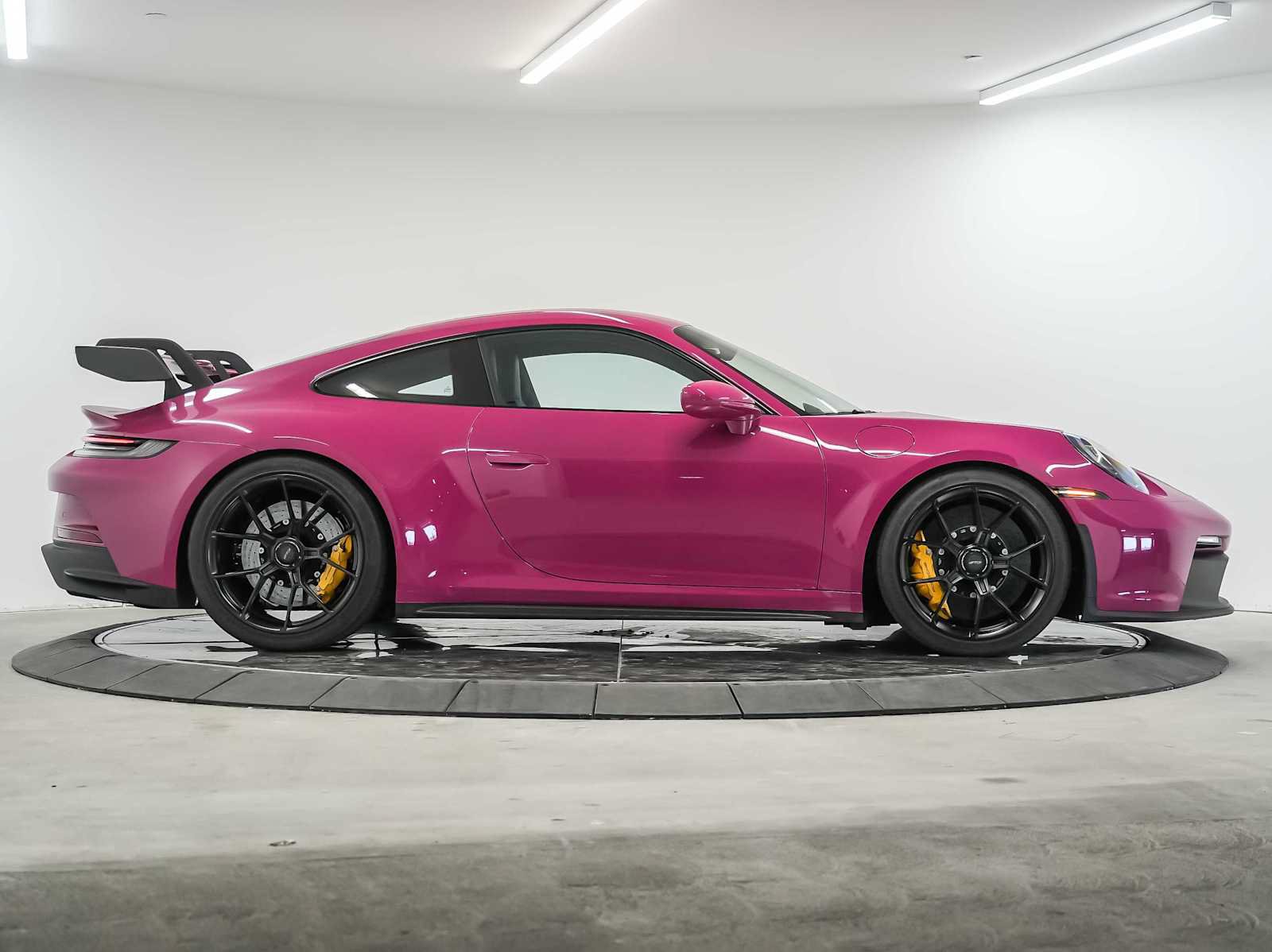 Certified 2022 Porsche 911 GT3 RWD image 12