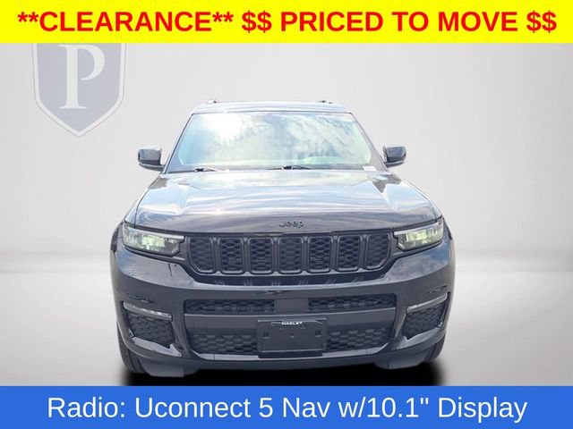 Used 2023 Jeep Grand Cherokee L Limited w/ Black Appearance Package AWD/4WD image 14