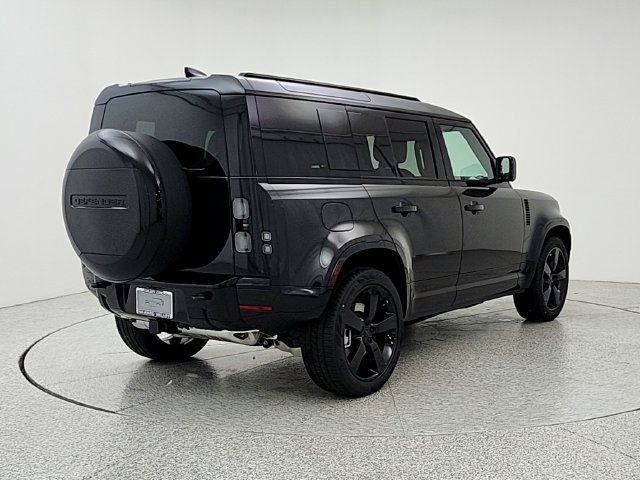 New 2026 Land Rover Defender 110 X-Dynamic SE AWD/4WD image 5