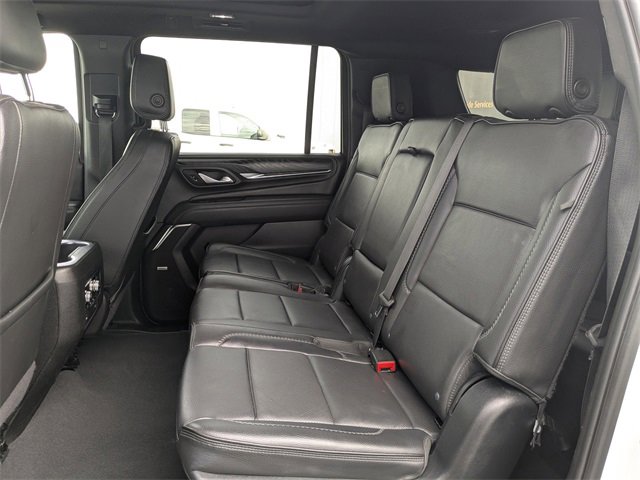 Used 2024 GMC Yukon XL Denali image 16