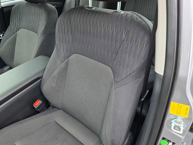 Used 2025 Toyota Camry LE image 15