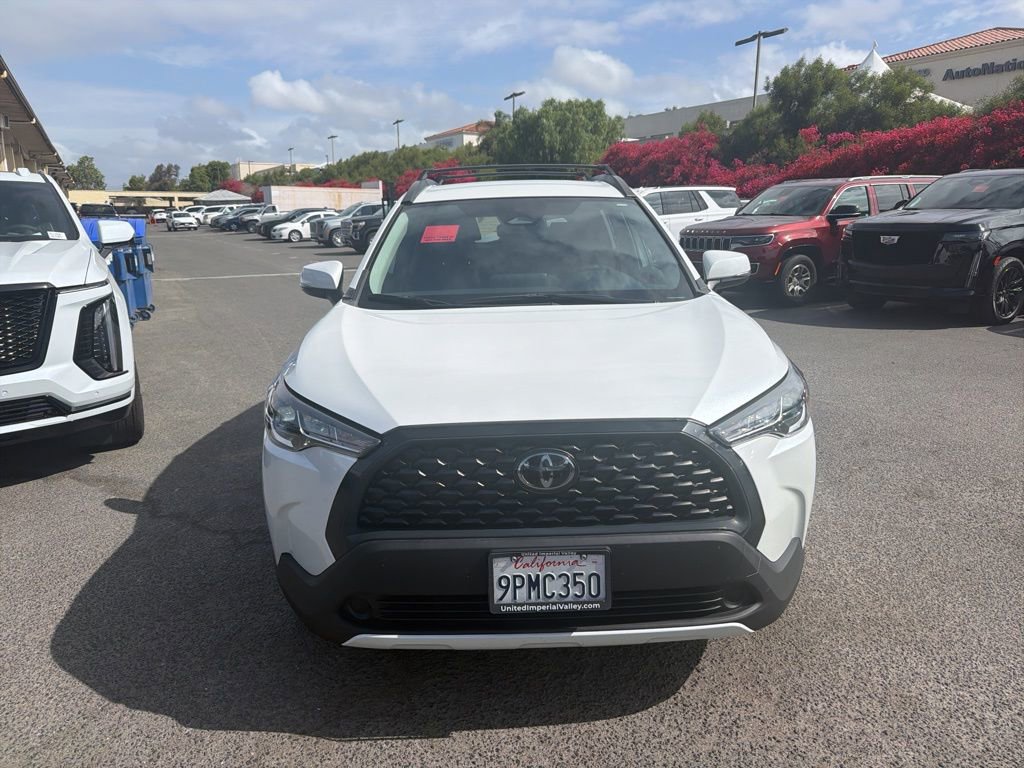 Used 2024 Toyota Corolla Cross LE FWD image 2