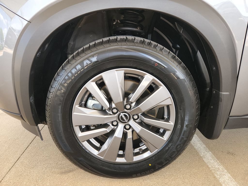 Certified 2025 Nissan Pathfinder S FWD image 31