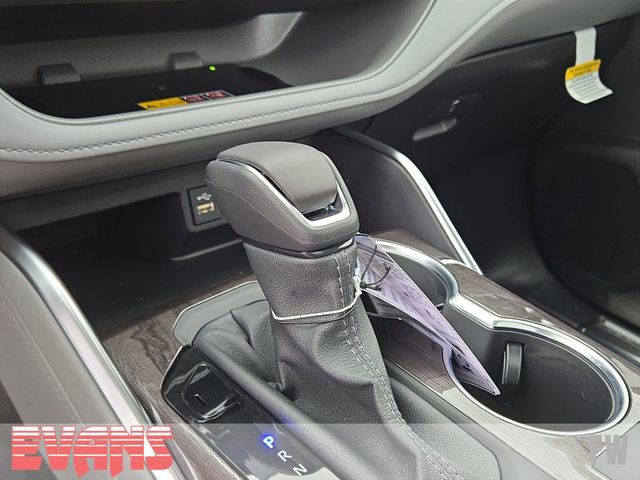 Certified 2025 Toyota Highlander Platinum image 13