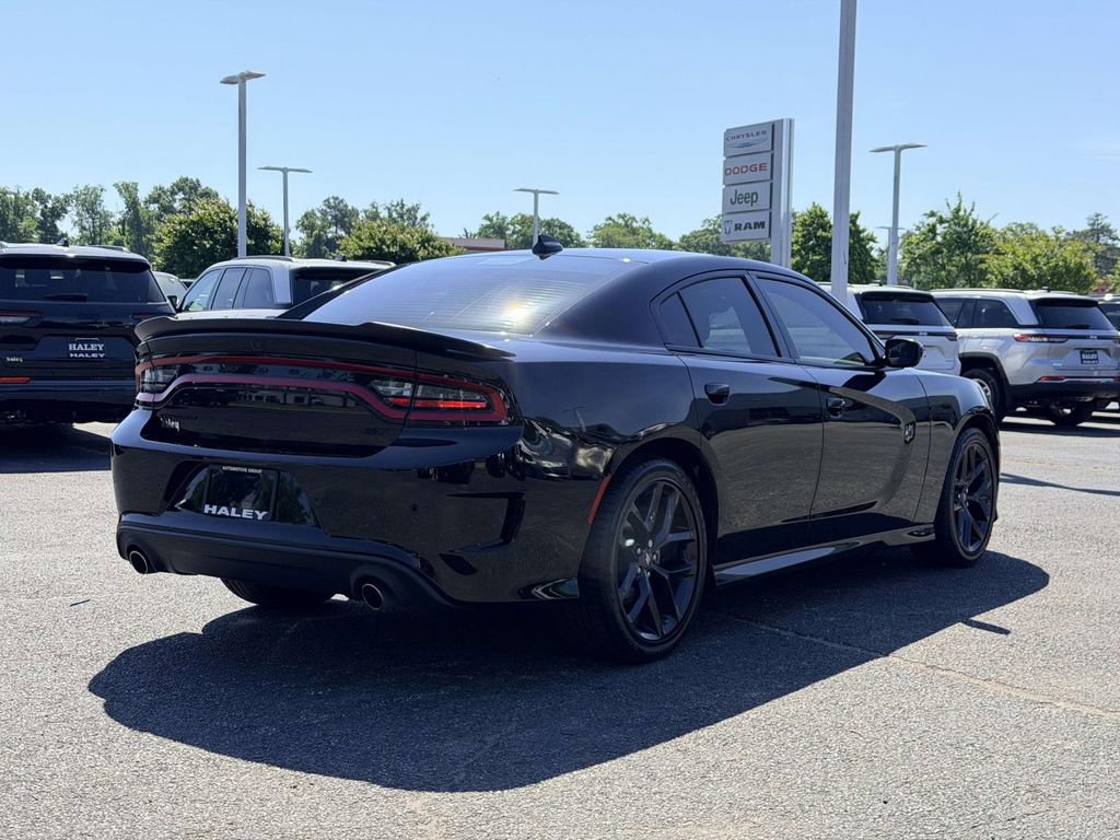 Used 2022 Dodge Charger GT w/ Blacktop Package RWD image 2