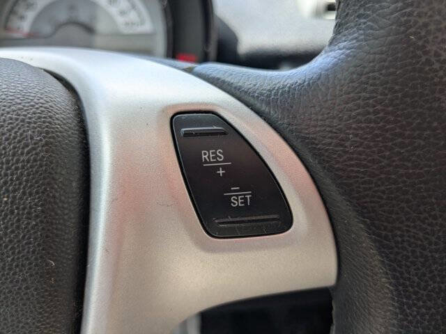 Used 2013 smart fortwo Coupe image 15