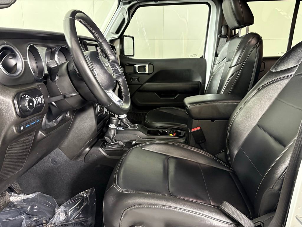 Used 2022 Jeep Wrangler Unlimited Sahara image 19