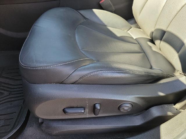 Used 2019 Buick Envision Essence AWD/4WD image 25