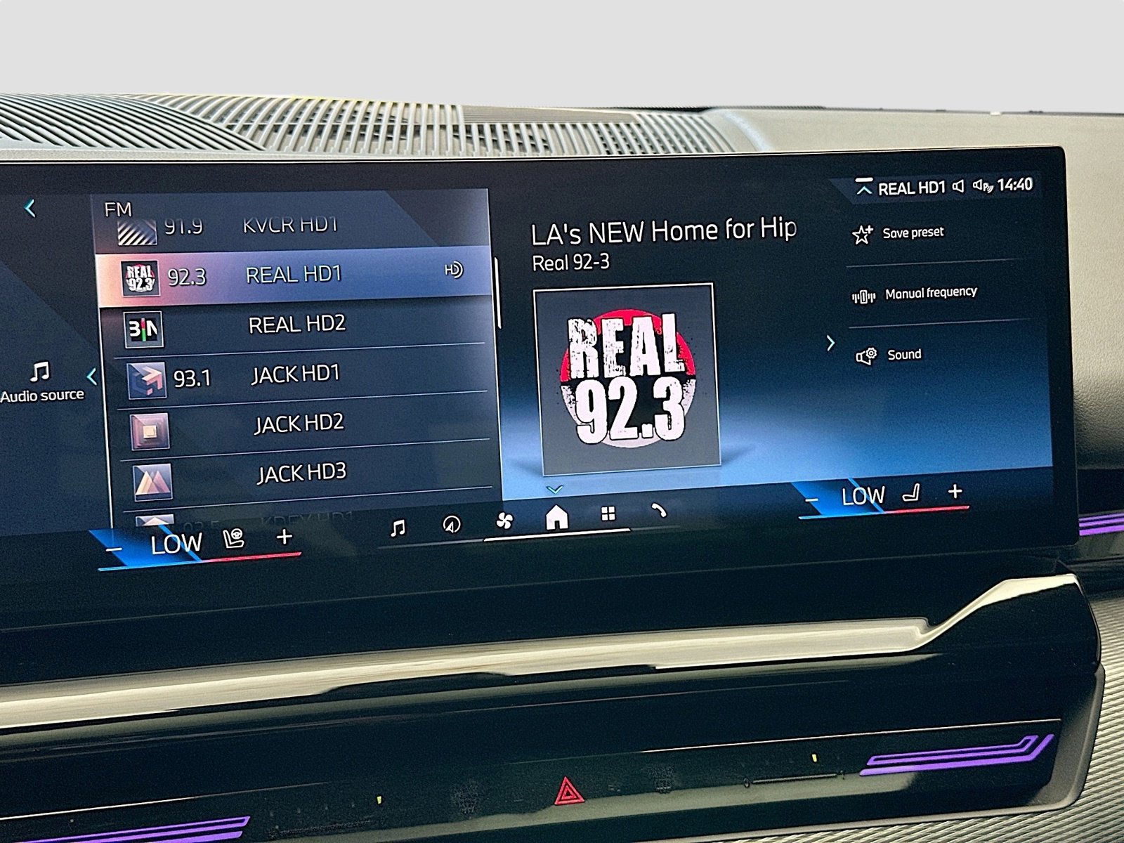 Used 2024 BMW 530i w/ M Sport Package image 11