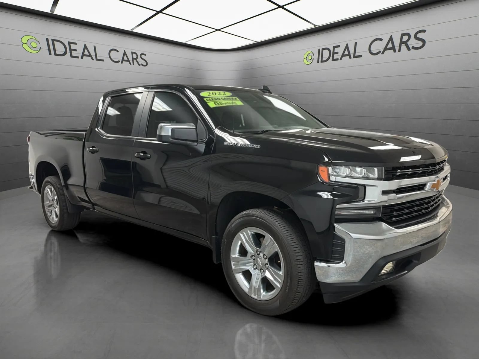 Used 2022 Chevrolet Silverado 1500 LT RWD image 3