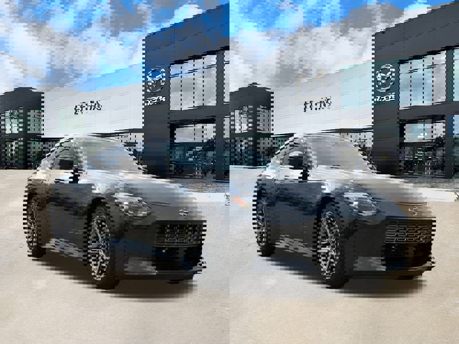 Used 2025 Nissan Z Sport w/ Floor Mat Package image 4