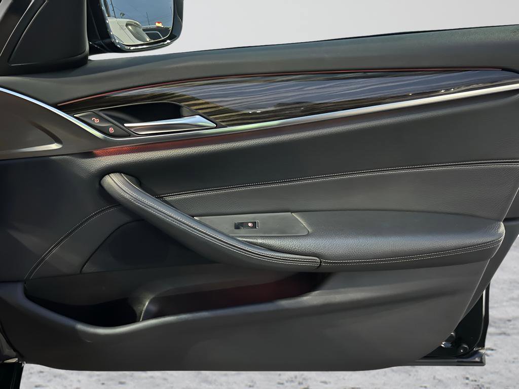 Used 2018 BMW 540i xDrive 540i xDrive image 30