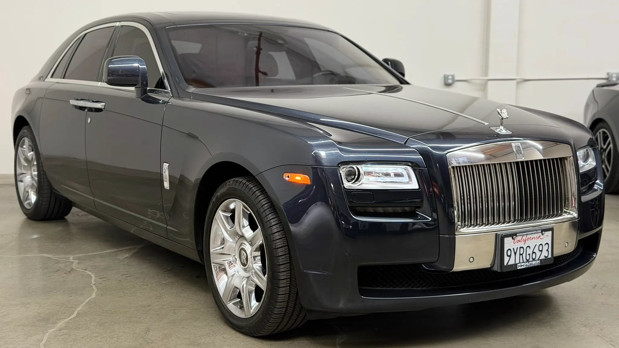 Used 2011 Rolls-Royce Ghost RWD image 3