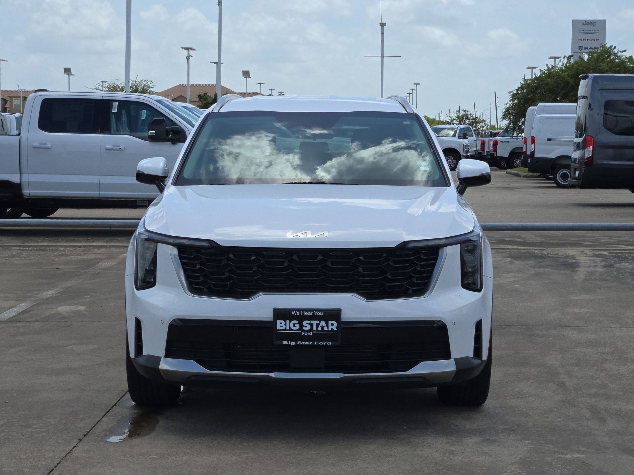 Used 2025 Kia Sorento S FWD image 11