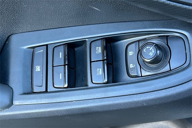 Used 2024 Subaru Crosstrek 2.0i Premium image 12