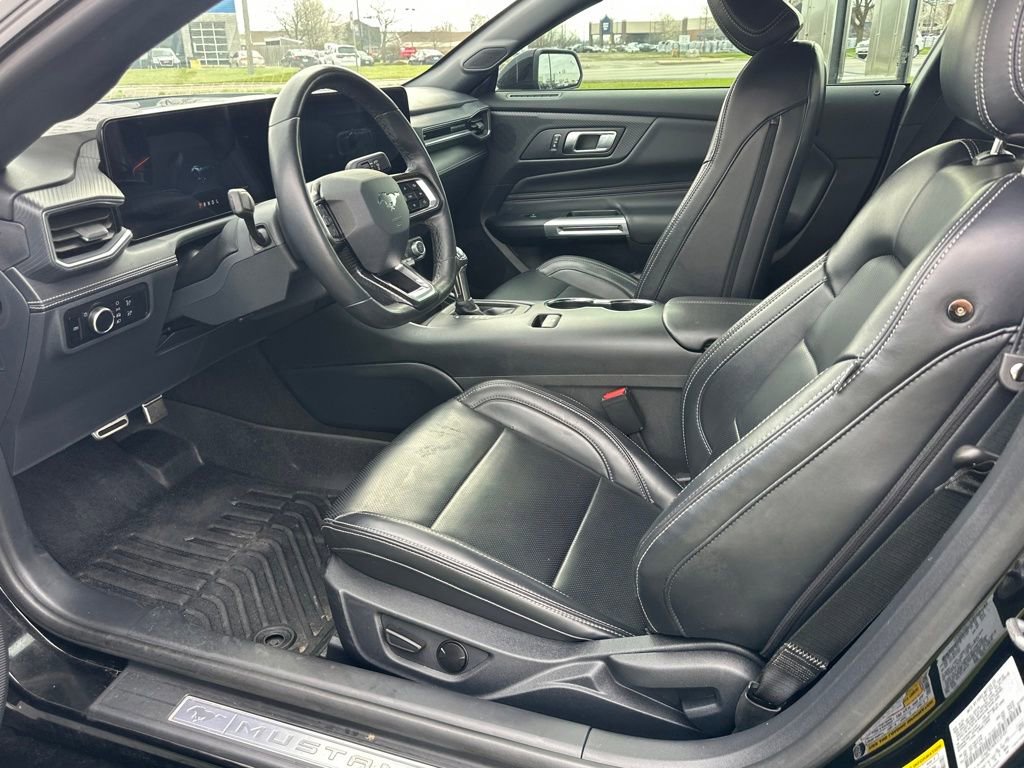 Used 2024 Ford Mustang Premium RWD image 10