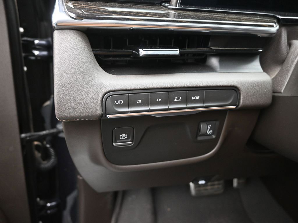Used 2023 Cadillac Escalade ESV Premium Luxury image 13