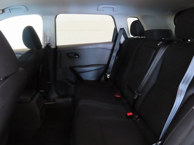 Used 2023 Nissan Rogue S image 27