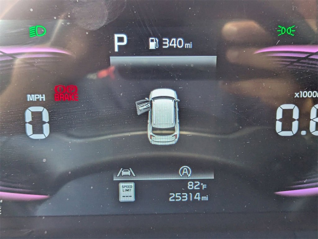 Used 2025 Kia Telluride S image 17