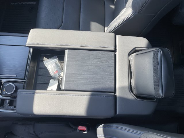 New 2026 Toyota Sequoia Platinum AWD/4WD image 27