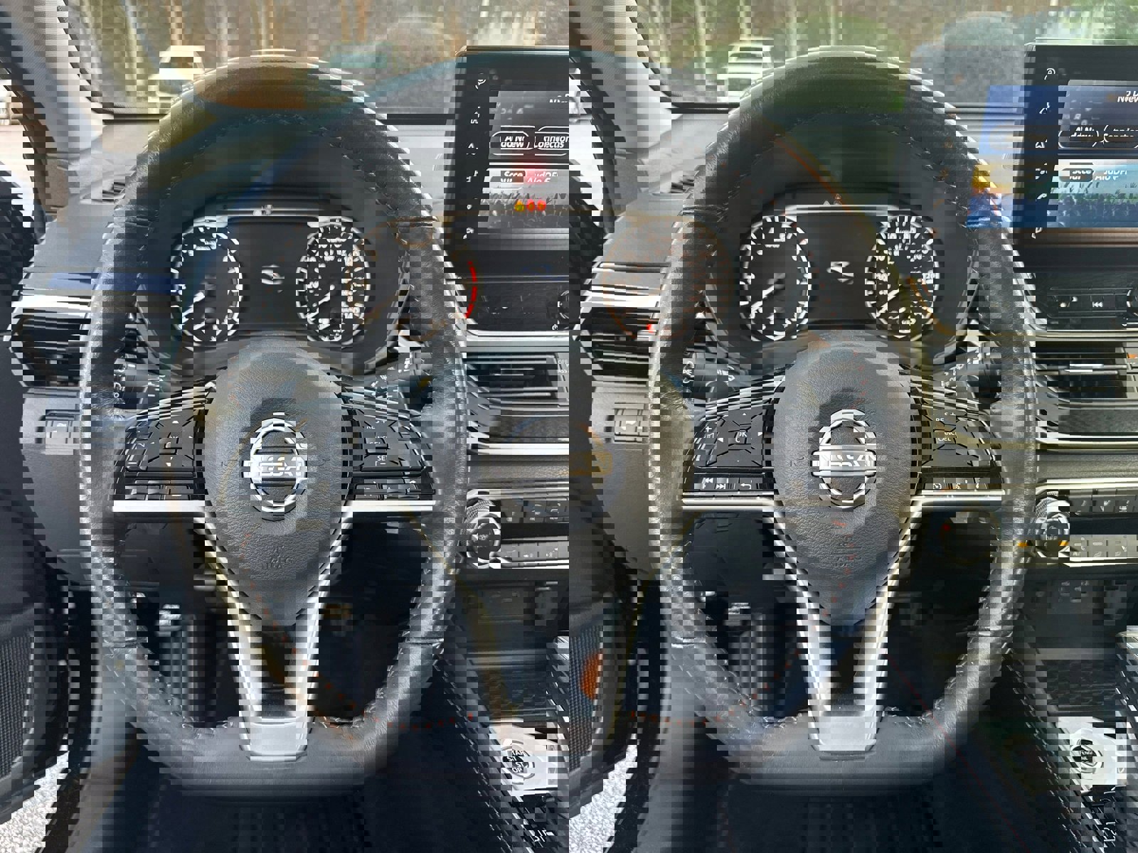 Used 2024 Nissan Altima 2.5 SR w/ SR Premium Package image 23