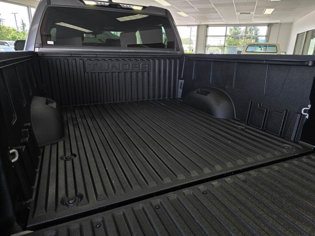 Used 2025 Toyota Tundra SR5 w/ SR5 Convenience Package AWD/4WD image 14