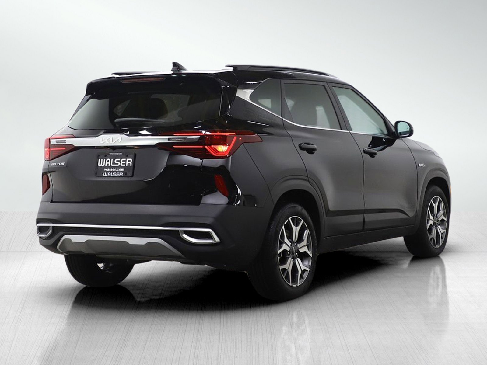 Used 2023 Kia Seltos EX image 6