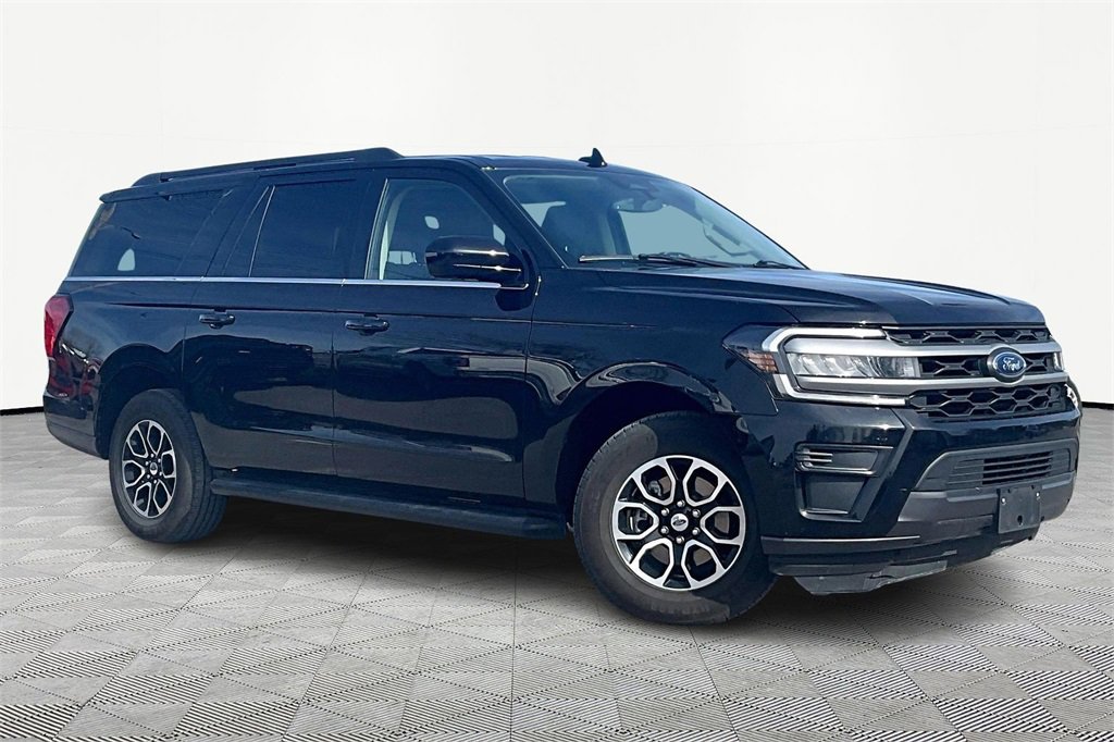 Used 2024 Ford Expedition Max XLT image 12