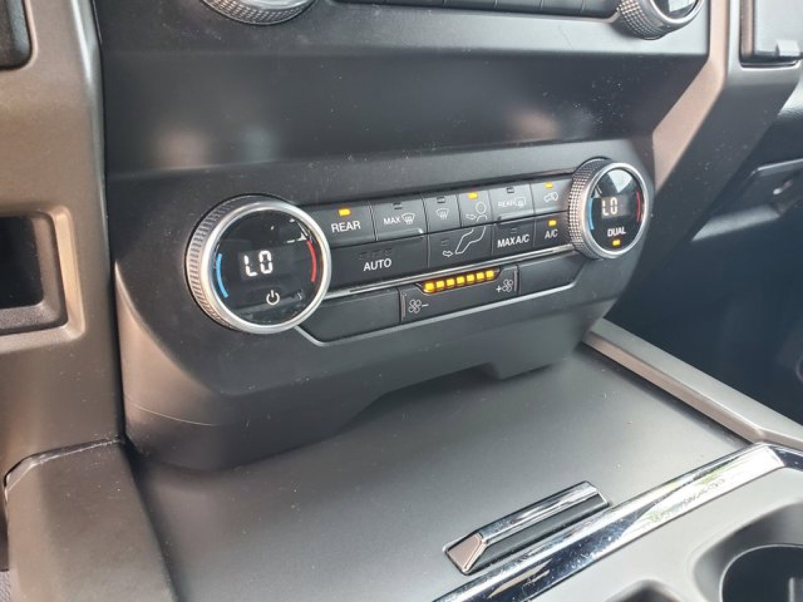 Used 2019 Ford Expedition Max XLT w/ Equipment Group 201A image 24