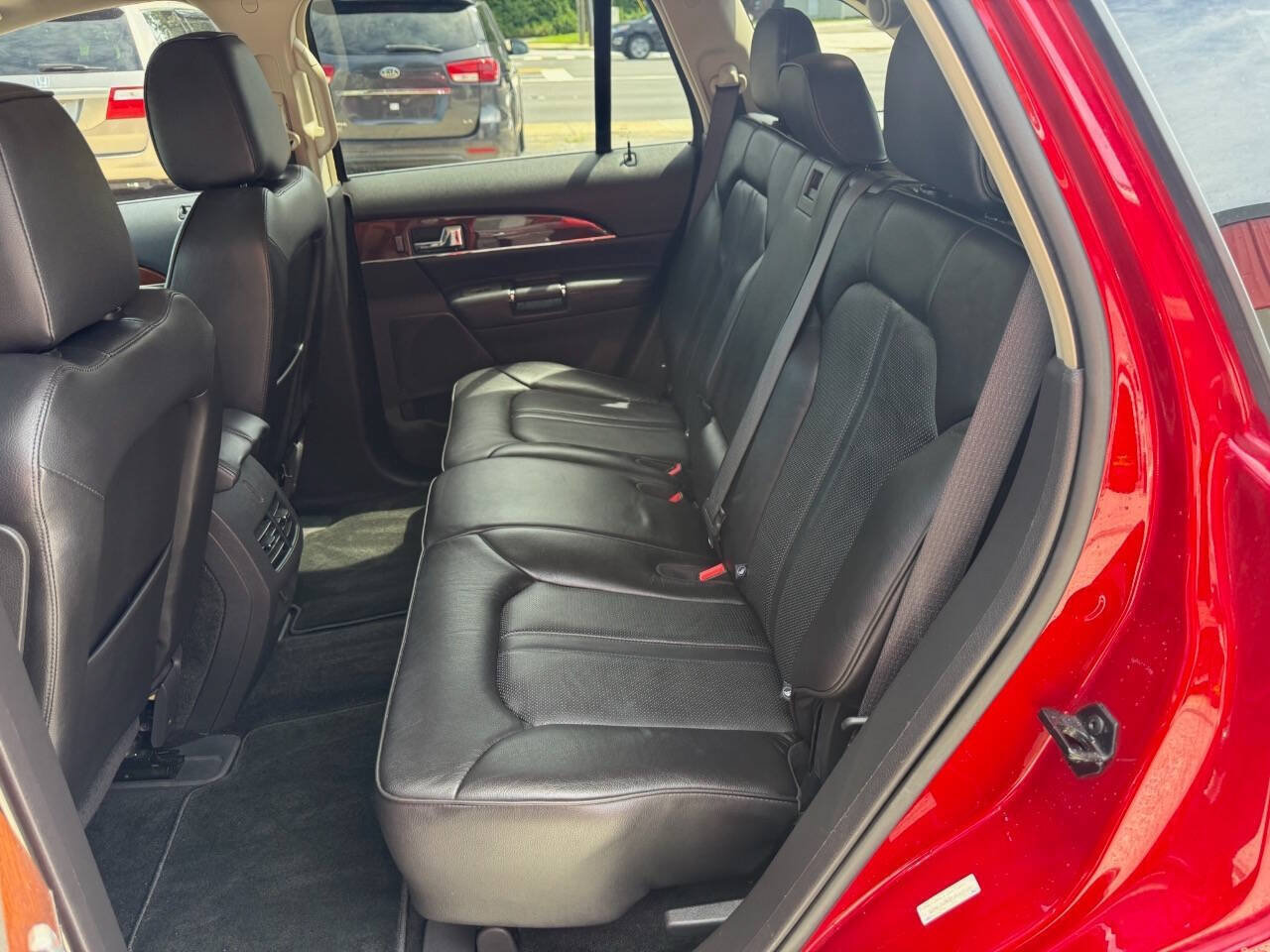 Used 2012 Lincoln MKX AWD image 7