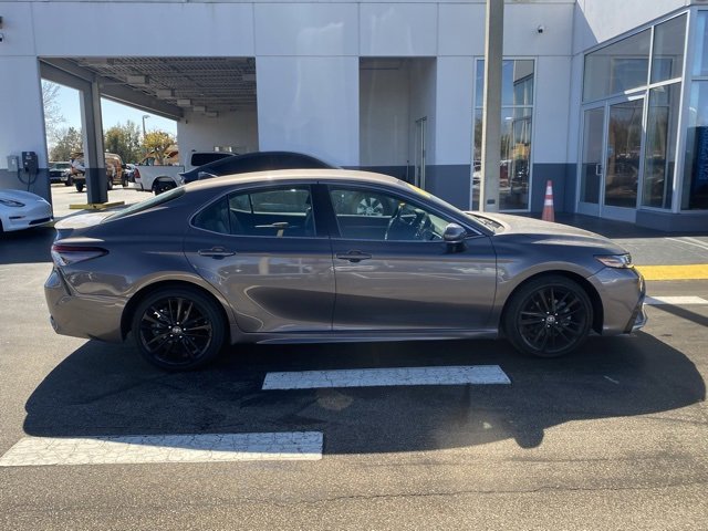 Used 2024 Toyota Camry XSE image 9