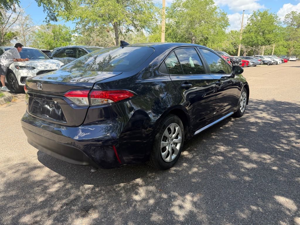 Used 2024 Toyota Corolla LE image 6