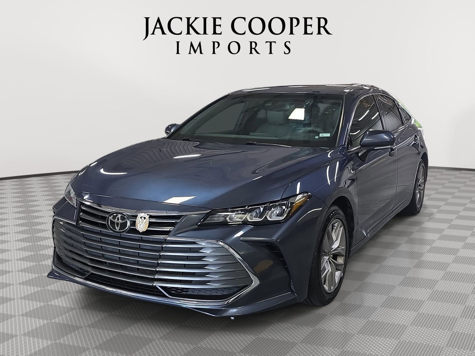 Used 2021 Toyota Avalon XLE
